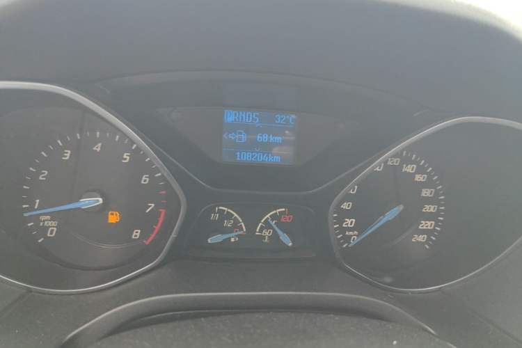 Used Ford Focus 2012 Sedan 1.6L Automatic Fashion Edition Odometer Close Up