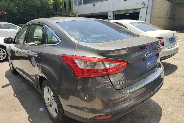 Used Ford Focus 2012 Sedan 1.6L Automatic Fashion Edition Rear Left 45 Deg