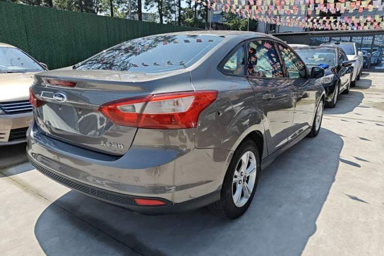 Used Ford Focus 2012 Sedan 1.6L Automatic Fashion Edition Rear Right 45 Deg