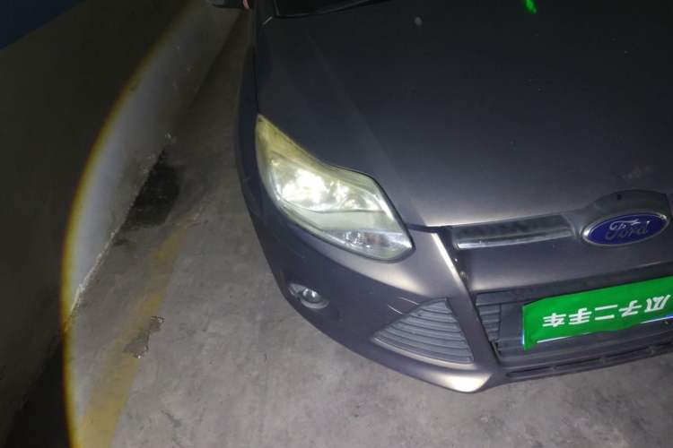 Used Ford Focus 2012 Sedan 1.6L Automatic Comfort Model Right Front Headlight
