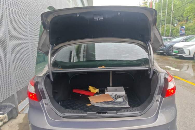 Used Ford Focus 2012 Sedan 2.0L Automatic Flagship Model Trunk