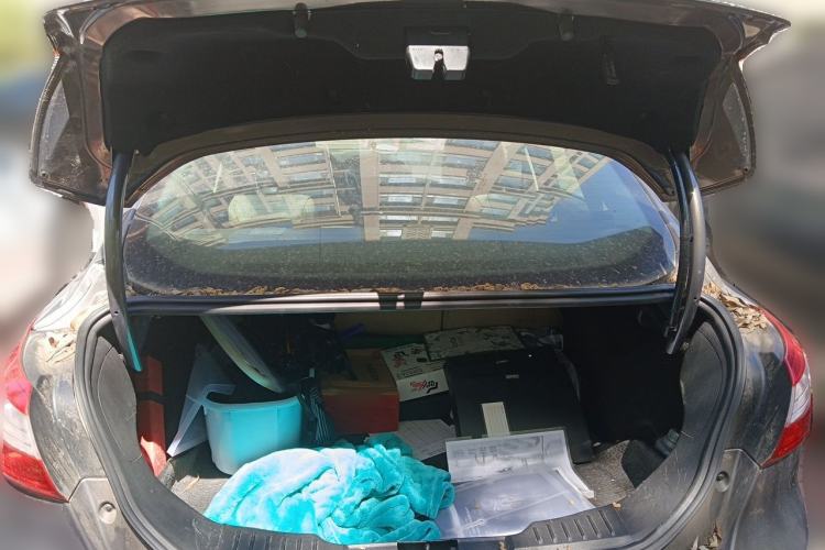 Used Ford Focus 2012 Sedan 1.6L Automatic Fashion Edition Trunk