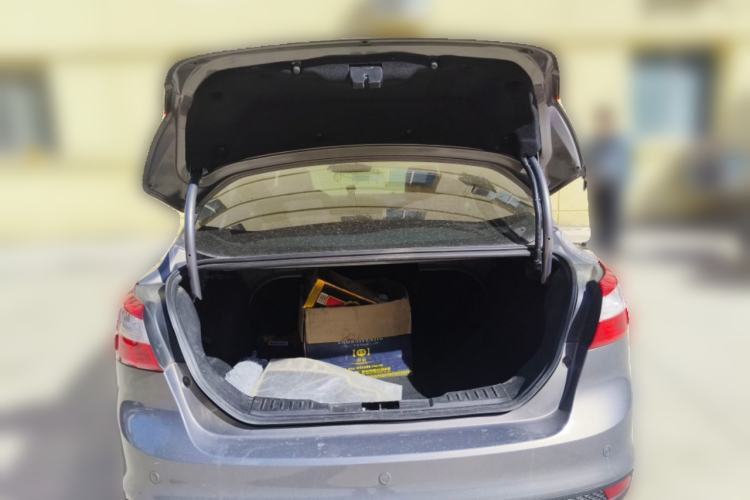 Used Ford Focus 2012 Sedan 1.6L Automatic Fashion Edition Trunk