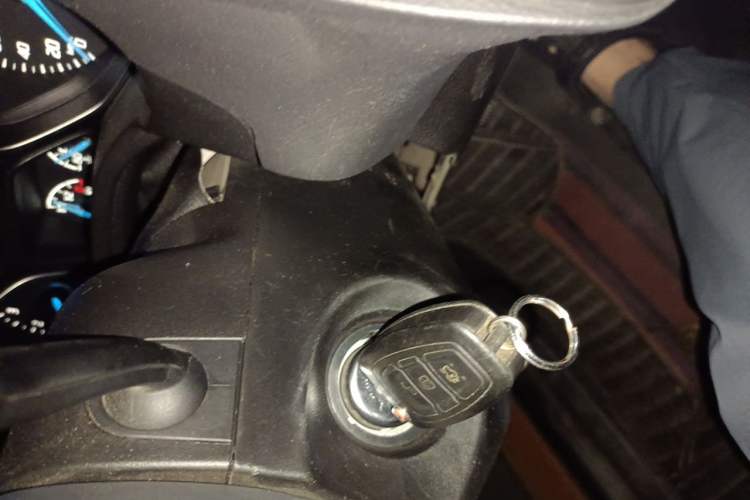 Used Ford Focus 2012 Sedan 1.6L Manual Fashion Edition Vehicle Key