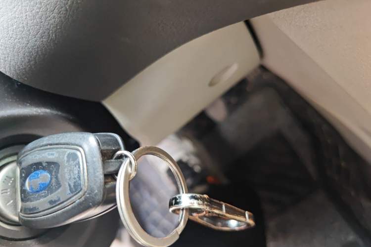 Used Ford Focus 2012 Sedan 1.6L Manual Fashion Edition Vehicle Key