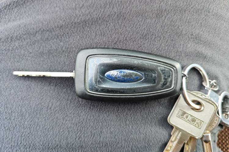 Used Ford Focus 2012 Sedan 1.6L Automatic Fashion Edition Vehicle Key