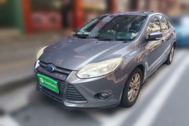 Ford Focus 2012 Sedan 1.6L Automatic Comfort Model مستعملة