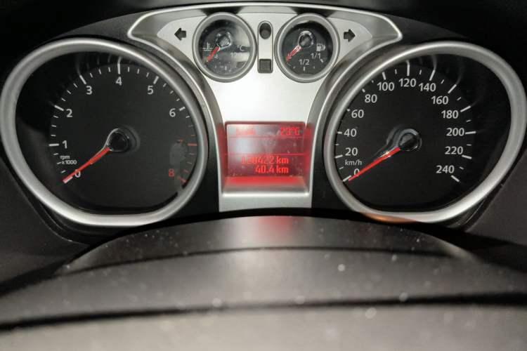 Used Ford Focus 2012 Sedan Classic 1.8L Automatic Base Model Odometer Close Up