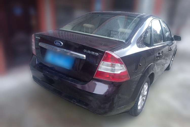 Used Ford Focus 2012 Sedan Classic 1.8L Manual Base Model Rear Right 45 Deg