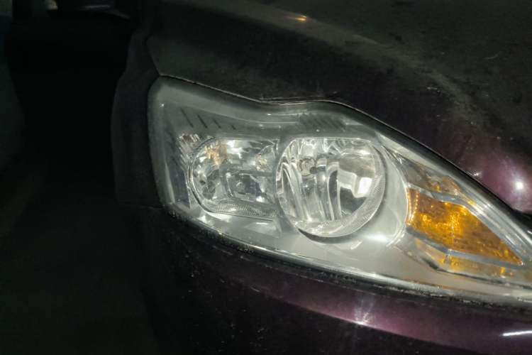 Used Ford Focus 2012 Sedan Classic 1.8L Automatic Base Model Right Front Headlight