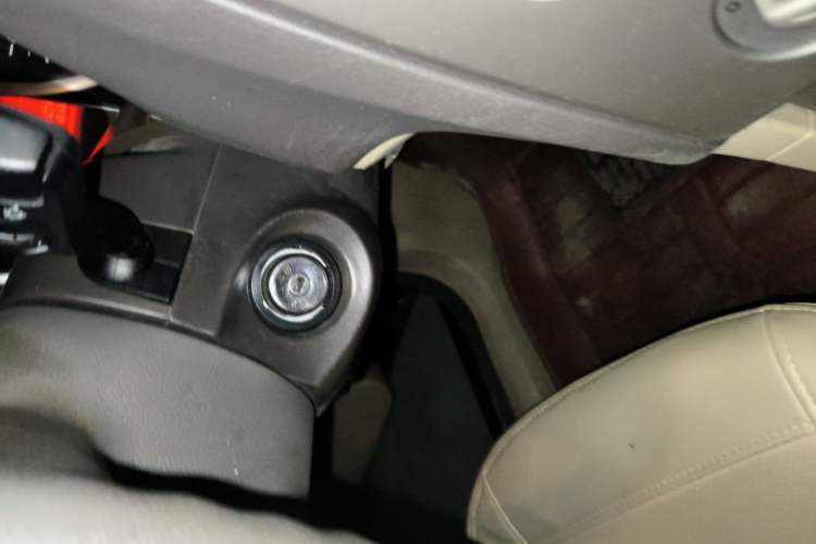 Used Ford Focus 2012 Sedan Classic 1.8L Automatic Base Model Vehicle Key