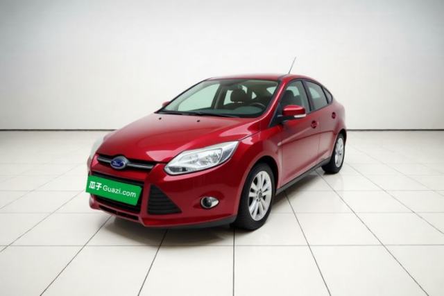 Ojetý Ford Focus 2012 Sedan 1.6L Automatic Fashion Edition