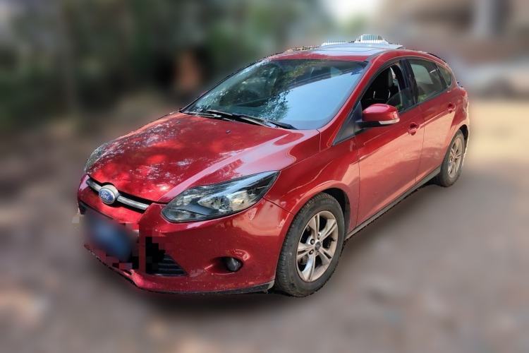 Used Ford Focus 2012 Hatchback 1.6L Automatic Fashion Edition Guazi used car, China used car export, Used car for sale, Used Ford cars, Cheapest cars for sale