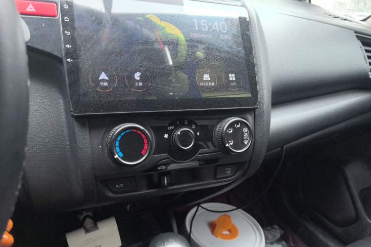Used Ford Focus 2012 Hatchback 1.6L Automatic Fashion Edition Audio And AC Panel