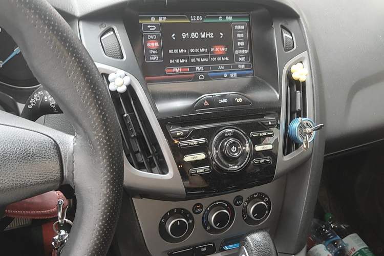 Used Ford Focus 2012 Hatchback 1.6L Automatic Comfort Model Audio And AC Panel