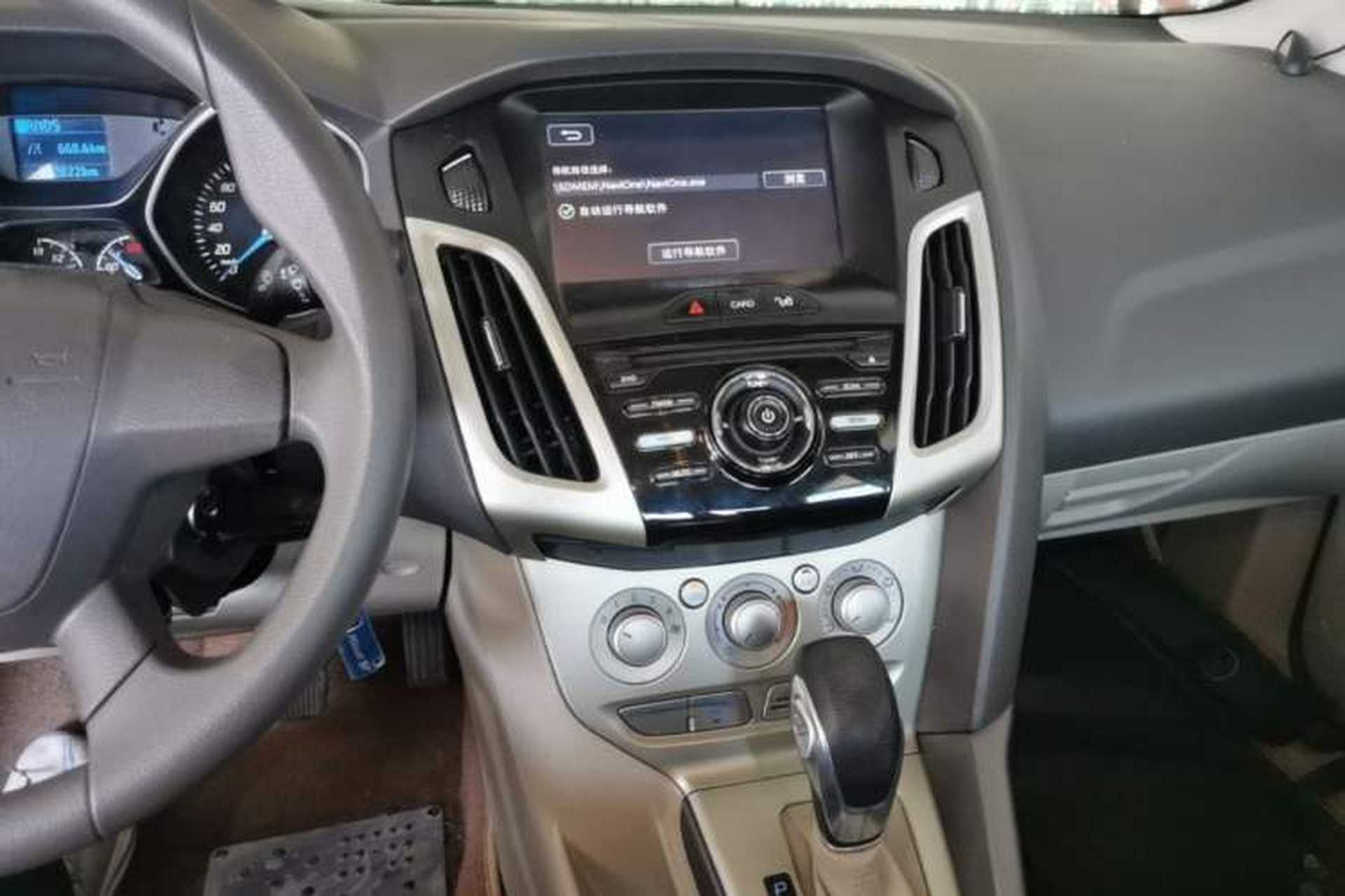 Used Ford Focus 2012 Sedan 1.6L Automatic Comfort Model Audio And AC Panel