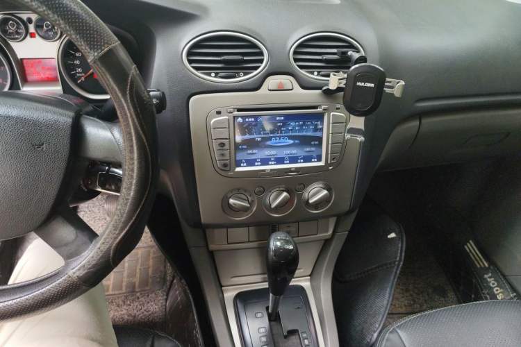 Used Ford Focus 2012 Hatchback Classic 1.8L Automatic Base Model Audio And AC Panel