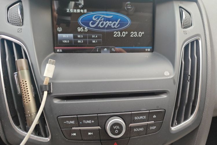 Used Ford Focus 2012 Hatchback 1.6L Manual Fashion Edition Audio And AC Panel