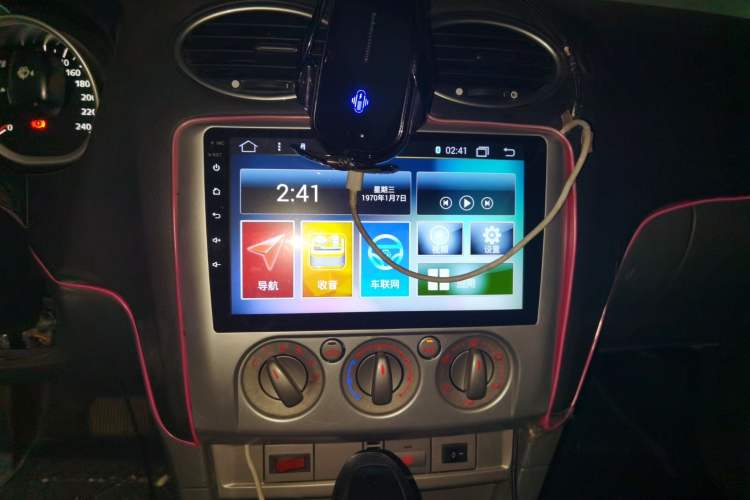 Used Ford Focus 2012 Hatchback Classic 1.8L Automatic Base Model Audio And AC Panel