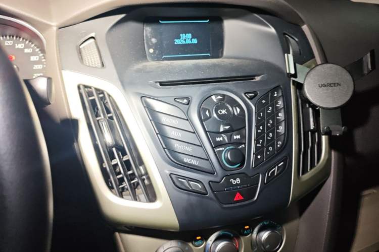 Used Ford Focus 2012 Sedan 1.6L Automatic Comfort Model Audio And AC Panel