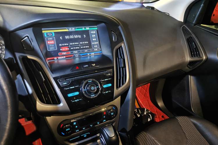 Used Ford Focus 2012 Sedan 1.6L Automatic Fashion Edition Audio And AC Panel