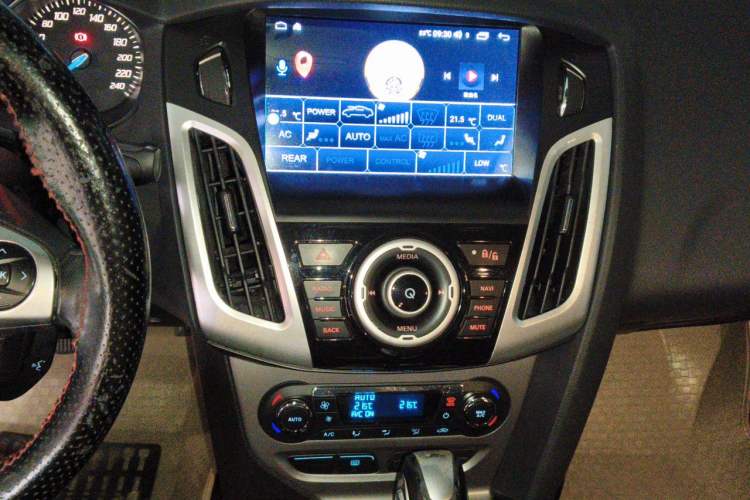 Used Ford Focus 2012 Sedan 1.6L Automatic Fashion Edition Audio And AC Panel