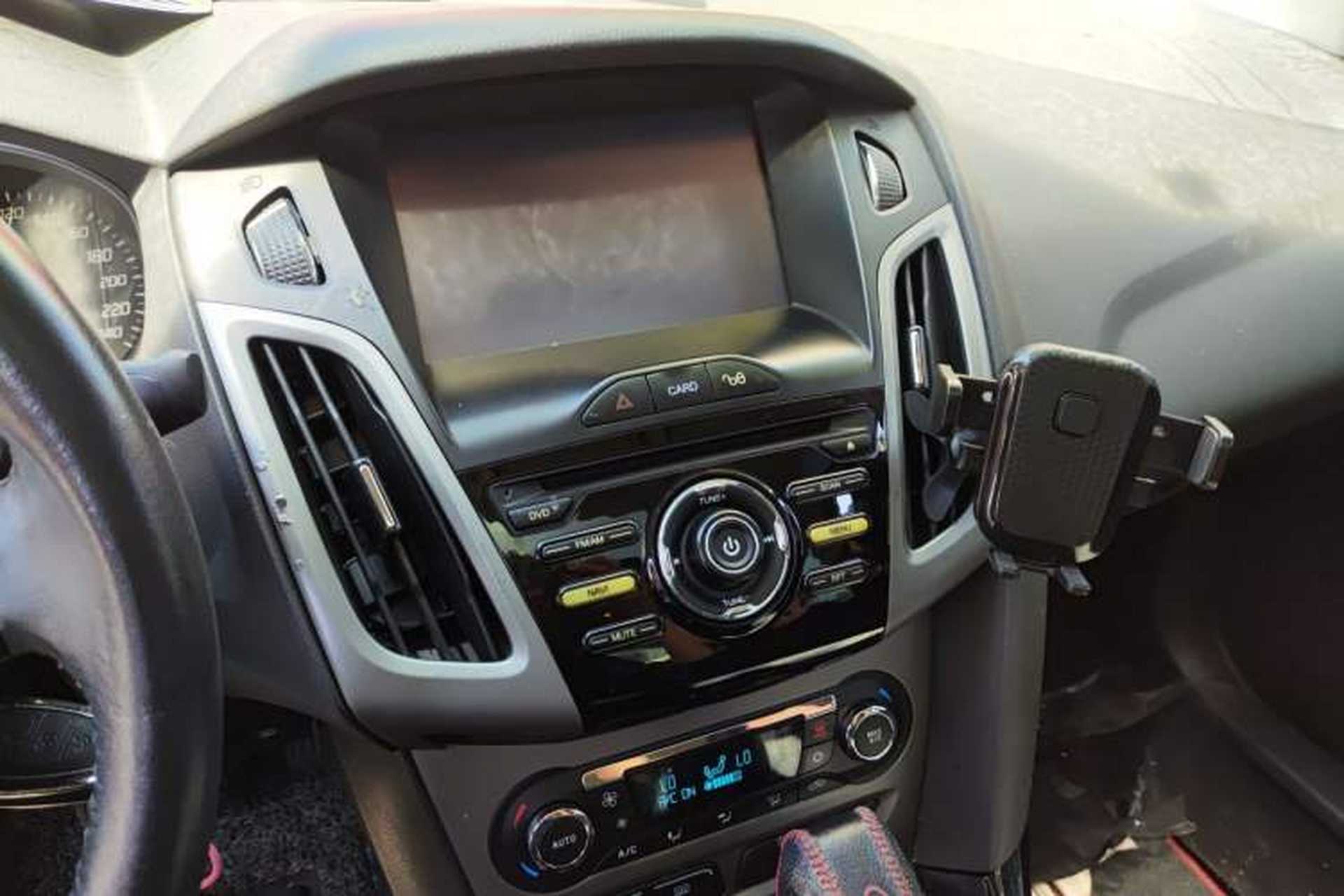Used Ford Focus 2012 Sedan 1.6L Automatic Fashion Edition Audio And AC Panel