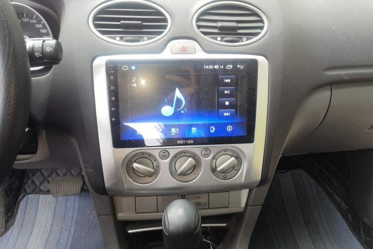 Used Ford Focus 2012 Hatchback Classic 1.8L Automatic Base Model Audio And AC Panel