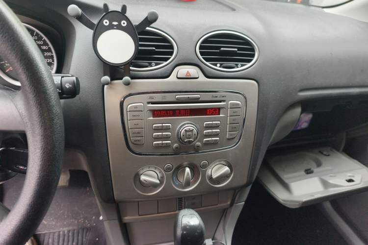 Used Ford Focus 2012 Hatchback Classic 1.8L Automatic Base Model Audio And AC Panel