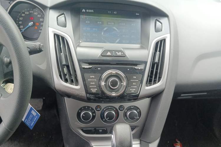 Used Ford Focus 2012 Hatchback 1.6L Automatic Comfort Model Audio And AC Panel