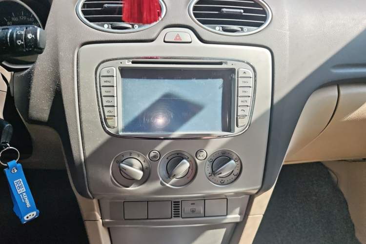 Used Ford Focus 2012 Sedan Classic 1.8L Manual Base Model Audio And AC Panel