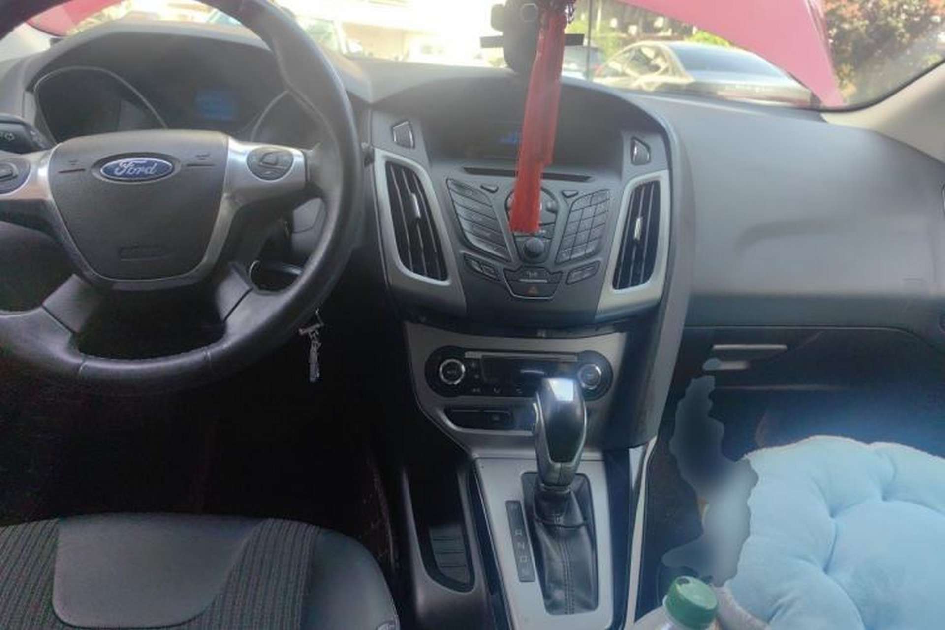 Used Ford Focus 2012 Hatchback 1.6L Automatic Fashion Edition Center Console