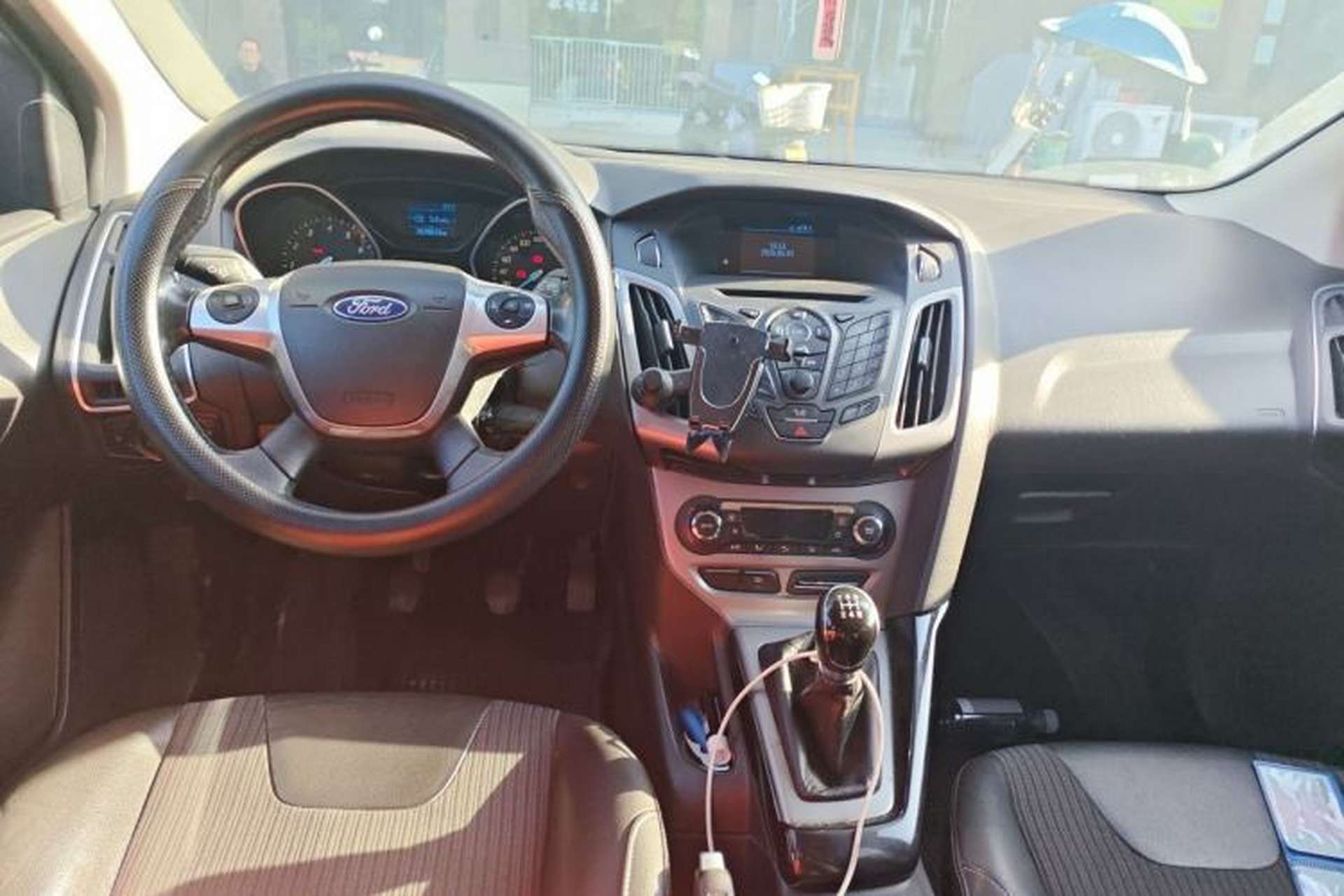 Used Ford Focus 2012 Hatchback 1.6L Manual Fashion Edition Center Console