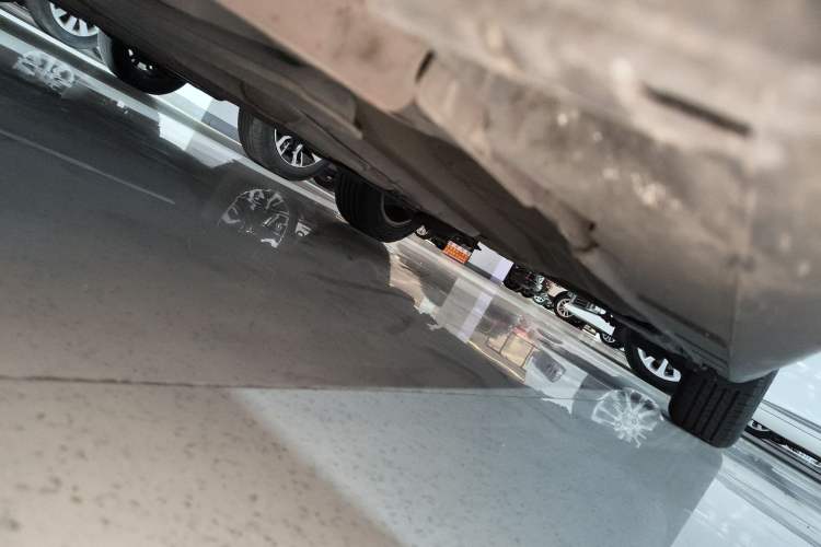 Used Ford Focus 2012 Hatchback 1.6L Automatic Fashion Edition Chassis Front Left