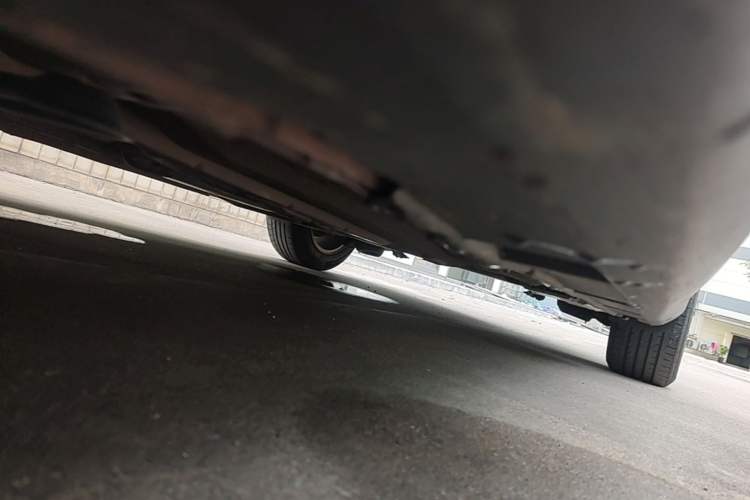 Used Ford Focus 2012 Sedan 1.6L Automatic Comfort Model Chassis Front Left