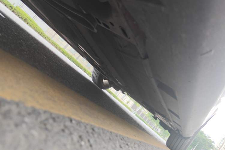 Used Ford Focus 2012 Hatchback 1.6L Automatic Fashion Edition Chassis Front Left