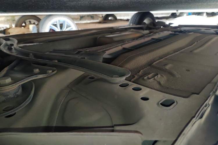 Used Ford Focus 2012 Sedan 1.6L Manual Fashion Edition Chassis Front Right