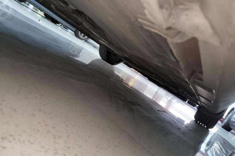 Used Ford Focus 2012 Hatchback 1.6L Automatic Fashion Edition Chassis Rear Right
