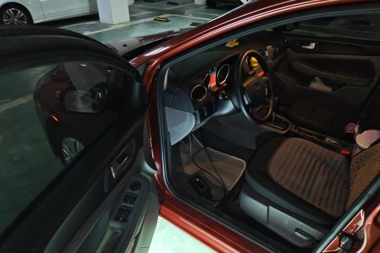 Used Ford Focus 2012 Hatchback Classic 1.8L Automatic Base Model Driver Seat