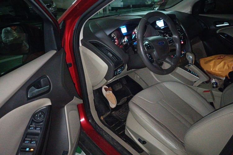 Used Ford Focus 2012 Sedan 1.6L Automatic Prestige Model Driver Seat