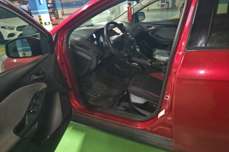 Used Ford Focus 2012 Hatchback 1.6L Automatic Comfort Model Driver Seat