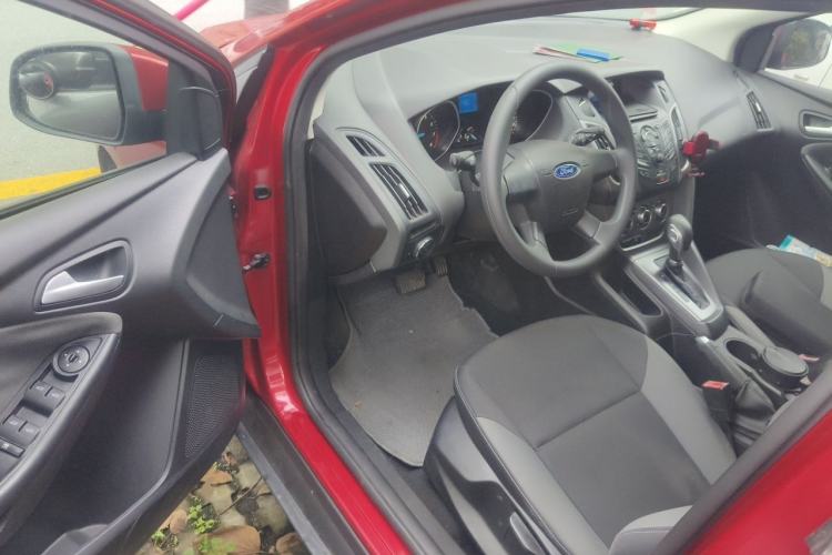 Used Ford Focus 2012 Hatchback 1.6L Automatic Comfort Model Driver Seat