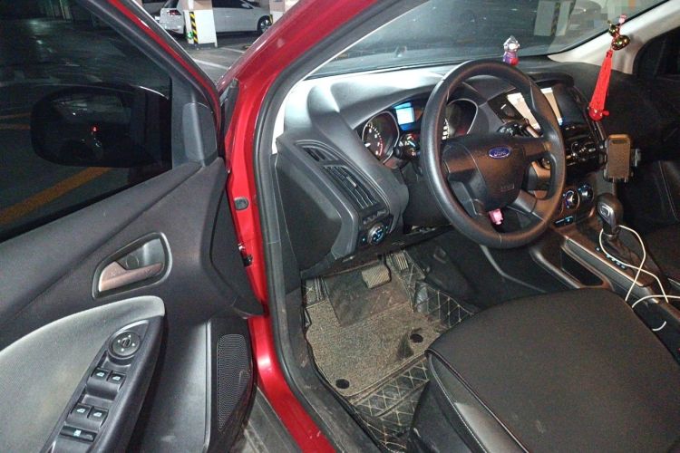 Used Ford Focus 2012 Hatchback 1.6L Automatic Comfort Model Driver Seat