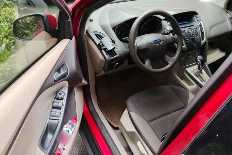 Used Ford Focus 2012 Sedan 1.6L Automatic Comfort Model Driver Seat