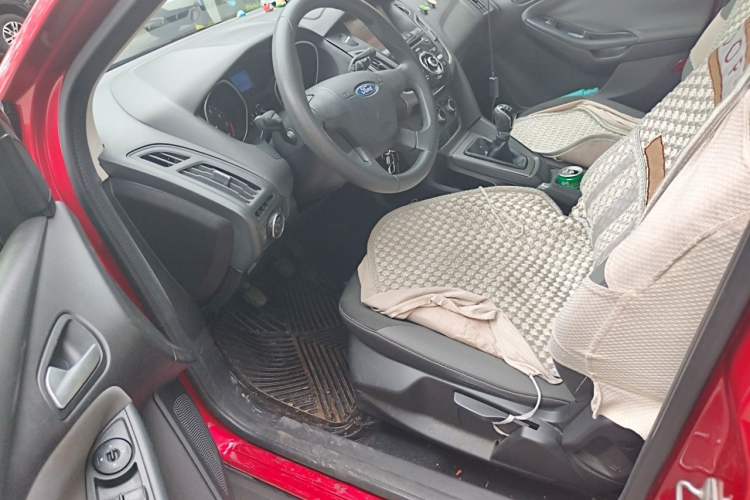 Used Ford Focus 2012 Hatchback 1.6L Manual Comfort Model Driver Seat