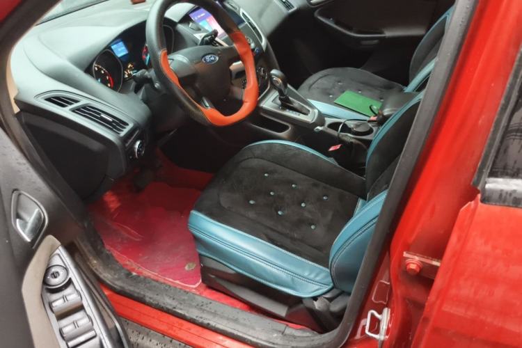 Used Ford Focus 2012 Hatchback 1.6L Automatic Comfort Model Driver Seat