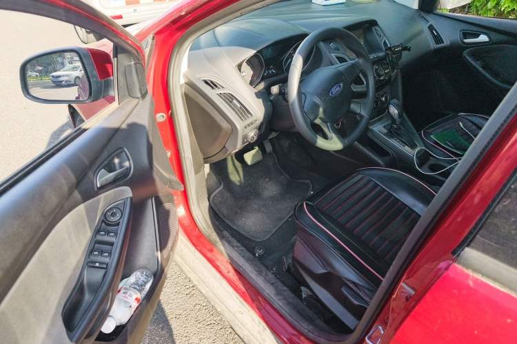 Used Ford Focus 2012 Hatchback 1.6L Automatic Comfort Model Driver Seat