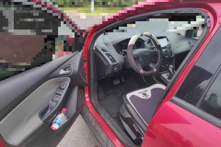 Used Ford Focus 2012 Hatchback 1.6L Automatic Comfort Model Driver Seat