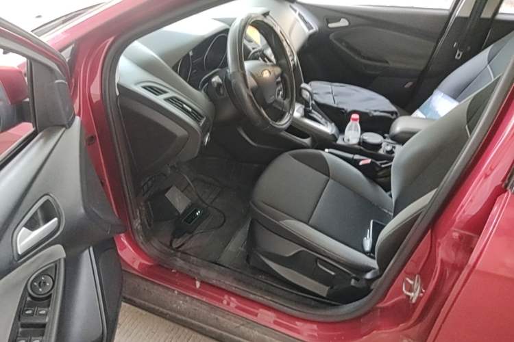 Used Ford Focus 2012 Hatchback 1.6L Automatic Comfort Model Driver Seat