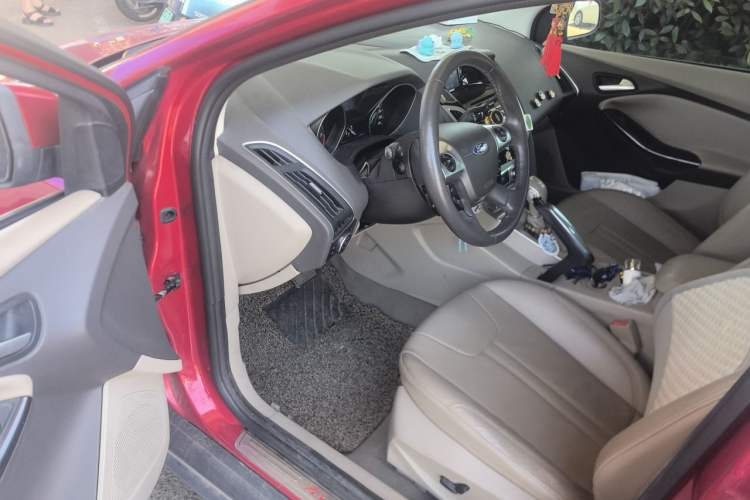 Used Ford Focus 2012 Sedan 1.6L Automatic Prestige Model Driver Seat